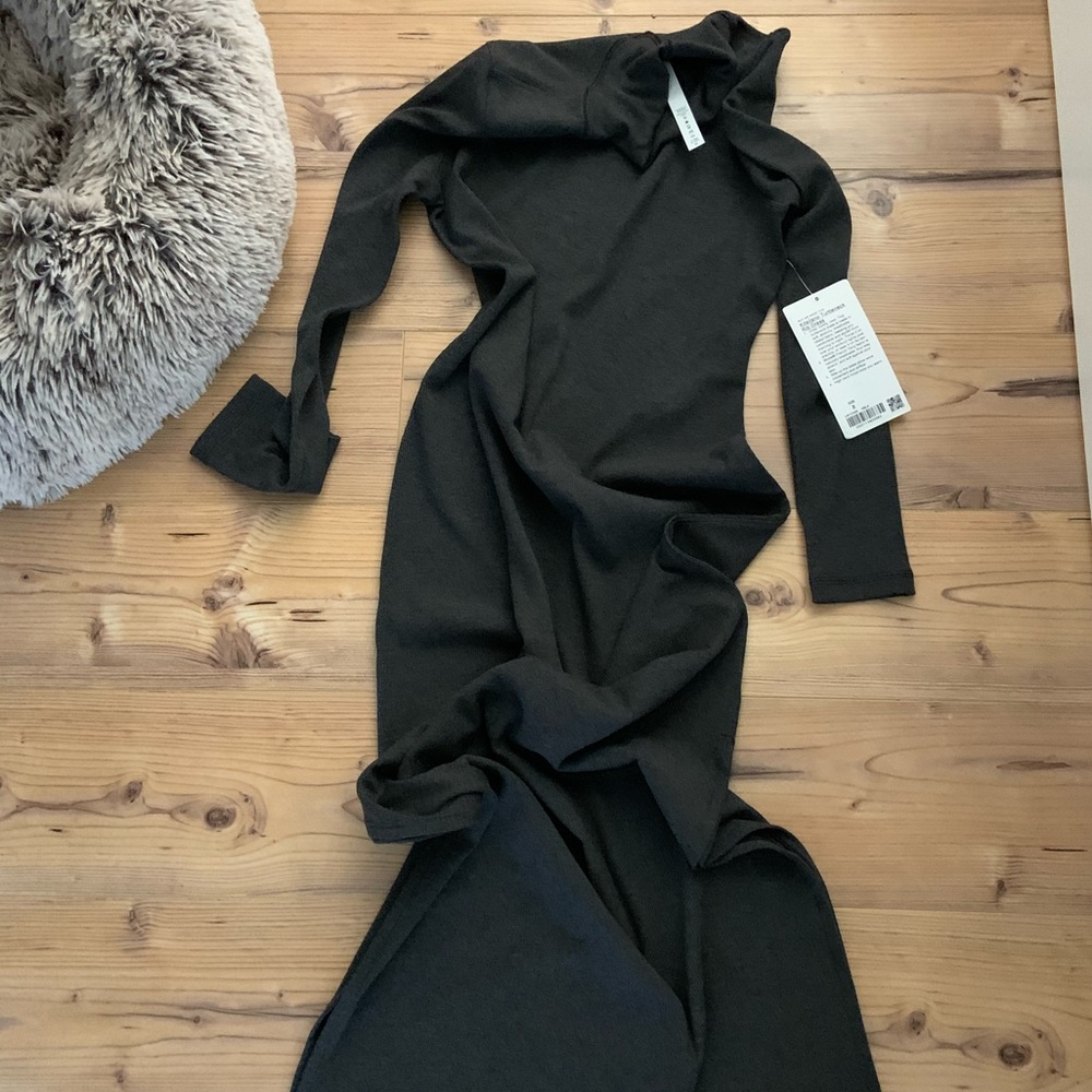 Lululemon - Kitsilano turtleneck rib dress